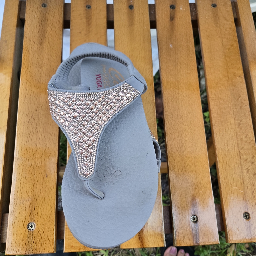 SKECHERS‎ Women's Silver Sandals - Picture 6 of 9
